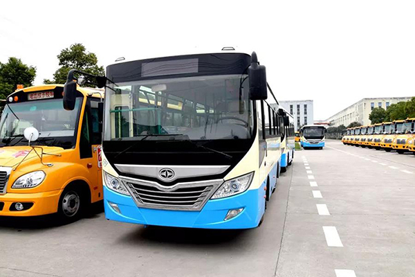 Bulk gas buses were sent to kashgar, xinjiang