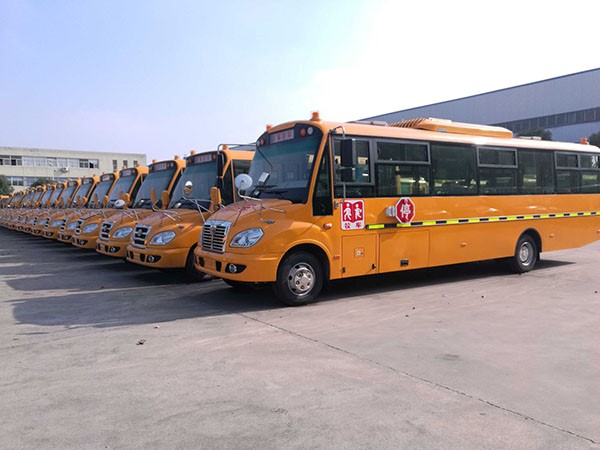 Bearing the Chinese dream and witnessing the success of wuxi huace school bus